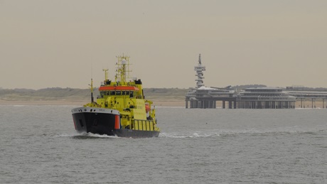 Arca-bij-vertrek-Scheveningen_460px